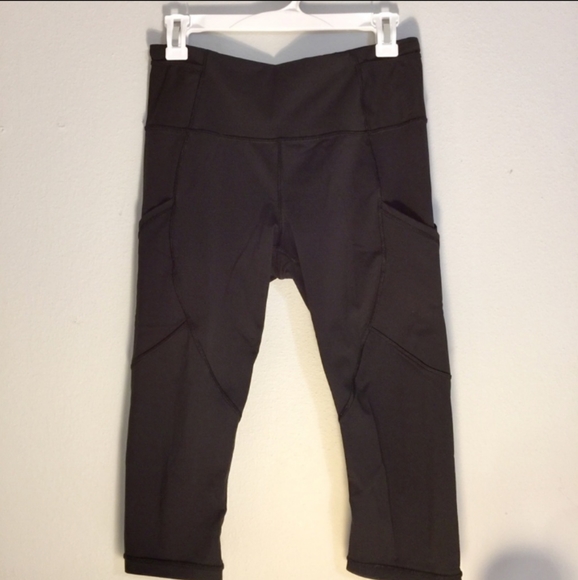 Lululemon | Outrun 17" Cropped Mesh Panel Leggings Black Reflective Size 6 - Picture 5 of 13